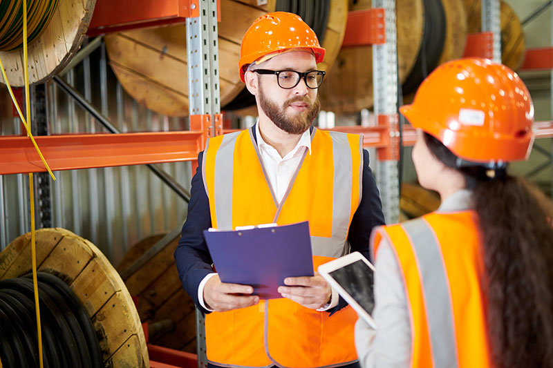 Ispettore di sicurezza in cantiere di lavoro